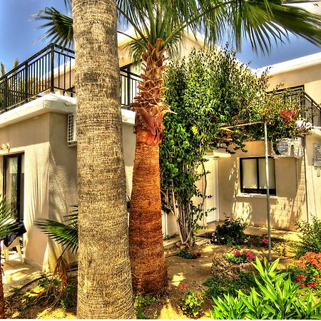 Hilltop Gardens Hotel Apartments Paphos Exterior foto