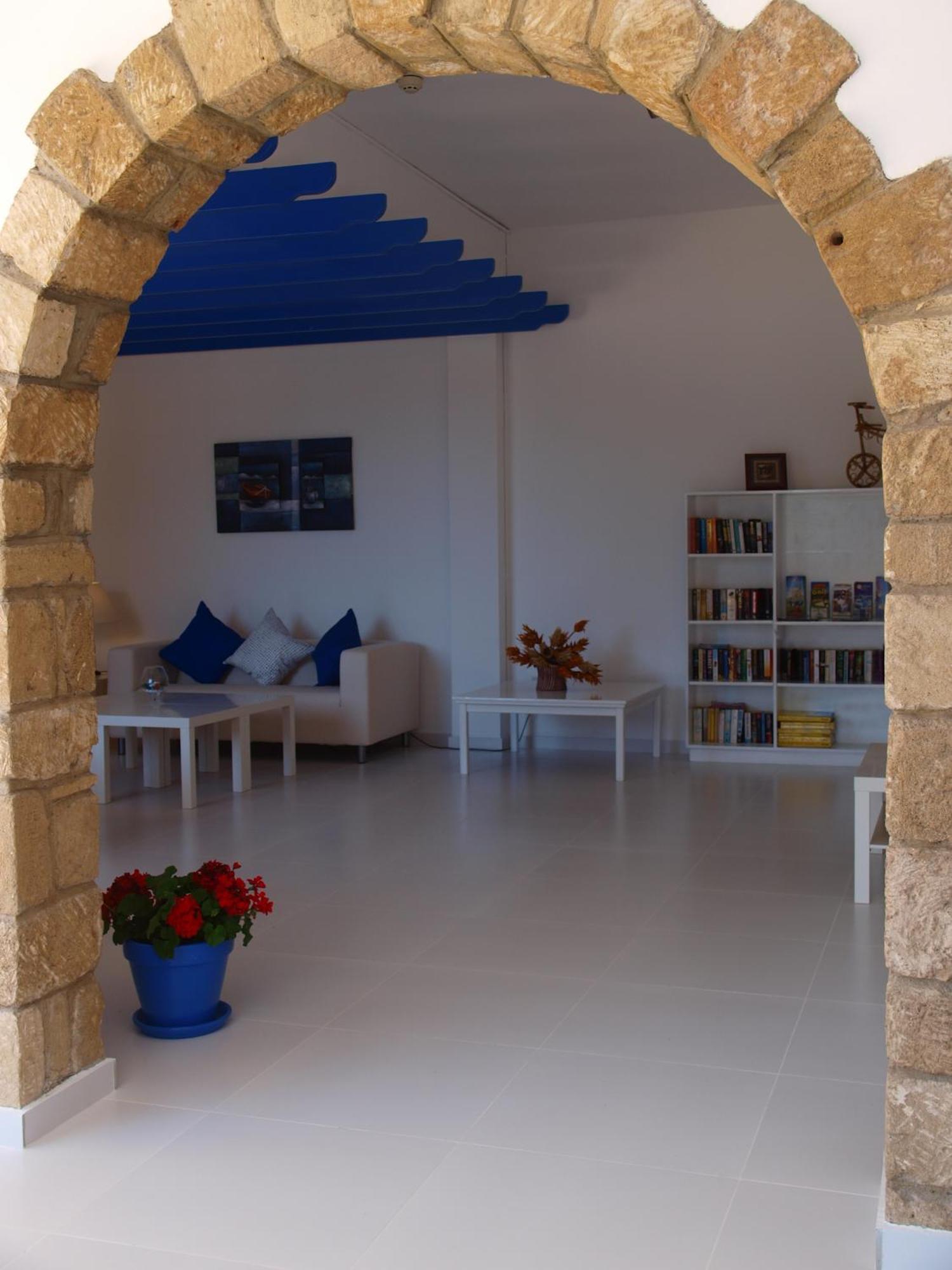 Hilltop Gardens Hotel Apartments Paphos Exterior foto