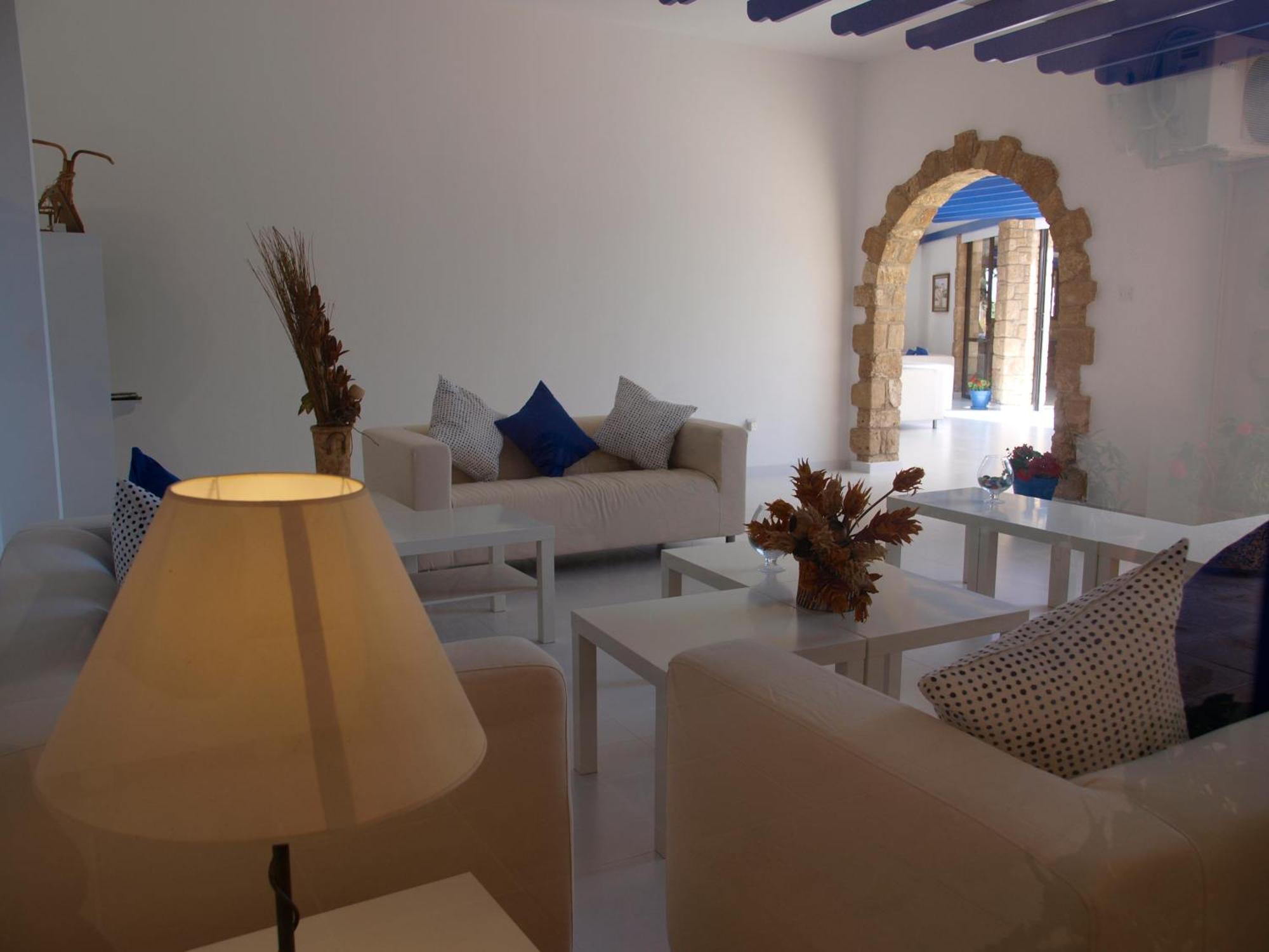 Hilltop Gardens Hotel Apartments Paphos Exterior foto
